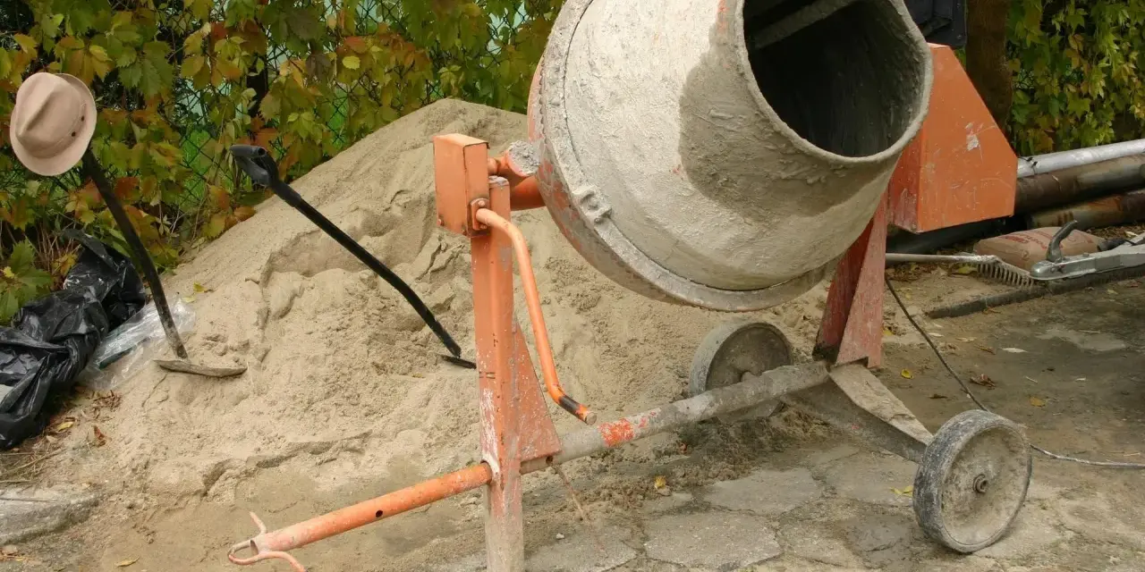 Jak zrobić beton B20 w betoniarce - uniknij najczęstszych błędów