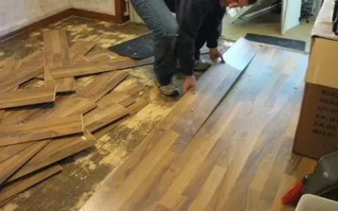Gdzie wyrzucić stare panele? Skuteczne metody i lokalizacje