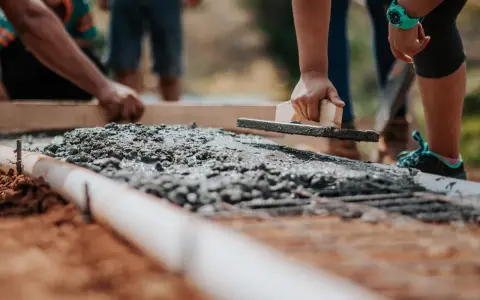 Ile kosztuje beton na fundamenty? Sprawdź, co wpływa na ceny
