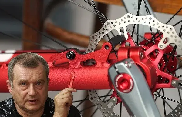 Jak zamontować adapter hamulca tarczowego - uniknij najczęstszych błędów