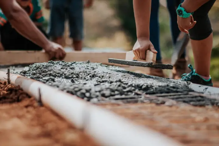 Ile kosztuje beton na fundamenty? Sprawdź, co wpływa na ceny