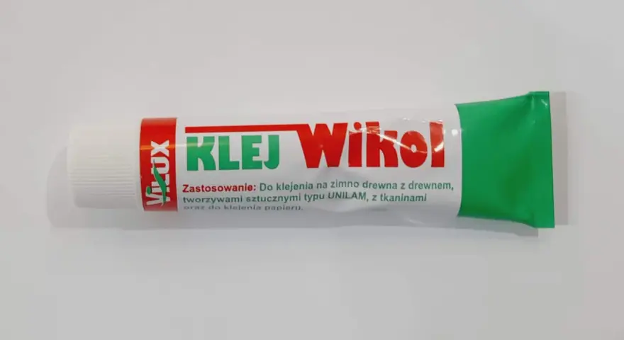 Klej Wikol w tubce, idealny do drewna, tworzyw sztucznych i papieru.