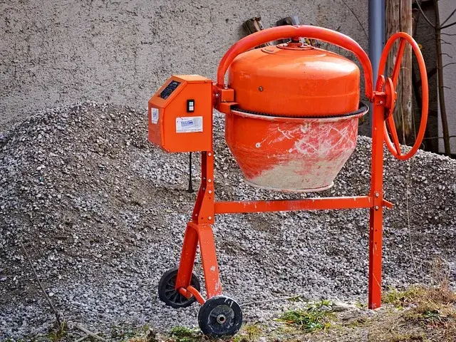 Ile waży betoniarka 250l? Odkryj różnice między modelami i ich wpływ na pracę